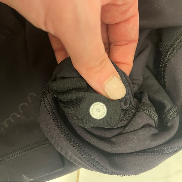 Lulu Lemon Capris - Picture 3 of 3